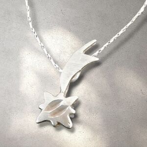 Signed sterling shooting star Vintage 925 pendant white gold filled chain